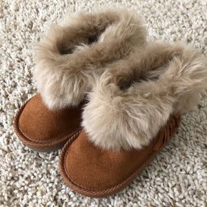 Fuzzy baby boots